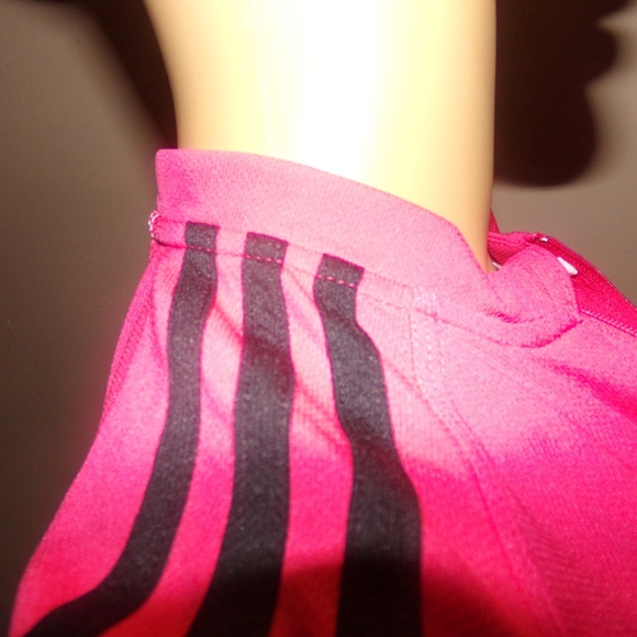 ADIDAS - Picture 6 of 8